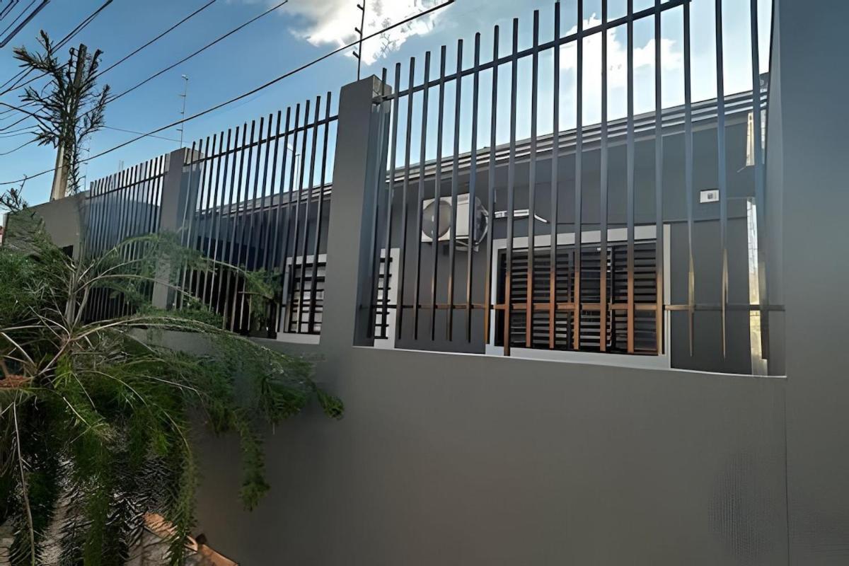 Villa Casa Com Ar Condicionado Em Todos Os Quartos Ourinhos Exterior foto